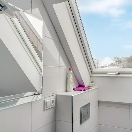 Apartamento 4 Bedroom Awesome In